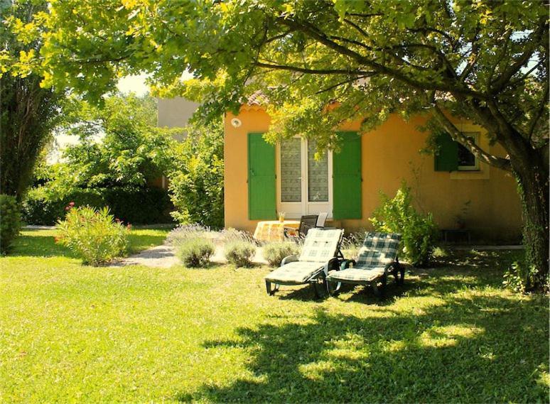 Mas Le Pont Des Aubes LʼIsle-sur-la-Sorgue Exterior foto